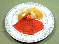 彩り野菜とスモークサーモン