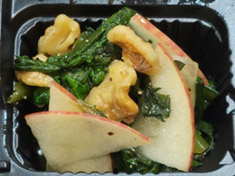 春菊とりんごのサラダ